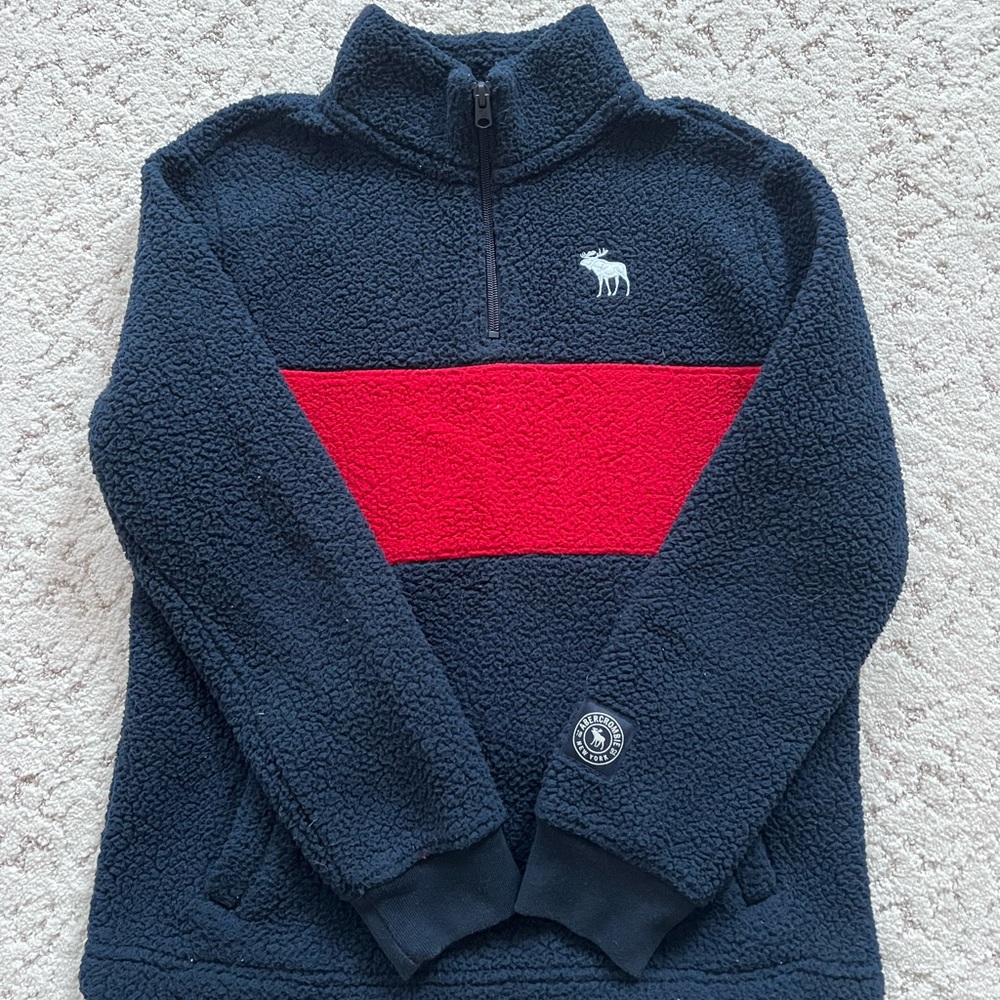 Abercrombie & Fitch Fleece quarter zip pullover. Size 9/10